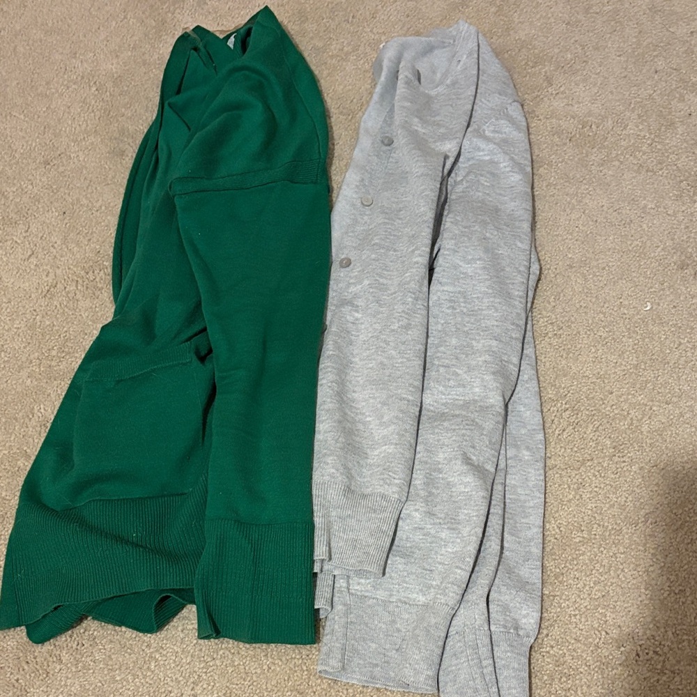 Time and Tru Green and Gray Crew Neck Sweaters